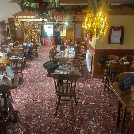 The Flask Inn Robin Hood's Bay Extérieur photo